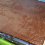 Torta čoko-moko sa malinama | Ukrašavanje torte | Postupak 5 | Slika 2/6