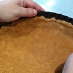 Čokoladni tart | Oblikovanje kore | Postupak 4 | Slika 2/7