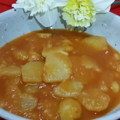 Dinstani krompir u paradajz sosu | Služenje kropira | Postupak 4 | Slika 1/3