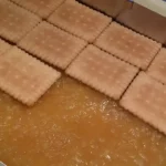 Kolač sa jabukama i pudingom | Ređanje kolača | Postupak 4 | Slika 5/6