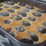 kolac sa sljivama i pudingom 17 | Istaknuta slika 3/4 | Kolač, sočan, šljive, u, sebi, čuva, pudingom, preliven, užitak, koji, se, ne, zaboravlja