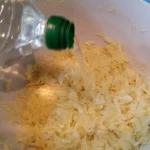 Kupus salata na banatski način | Dodavanje sastojaka | Postupak 2 | Slika 4/4