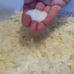 Kupus salata na banatski način | Priprema kupusa | Postupak 1 | Slika 5/6