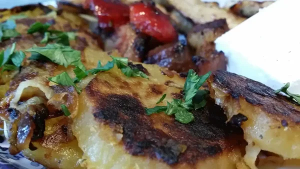 peceni krompir sa dinstanim lukom 9 | Istaknuta slika 2/4 | Sladak, ukusan, i, savršen, karamelizovan, prilog, za, svaki, obrok