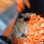 Pirinač Rižoto prilog | Dinstanje povrća | Postupak 2 | Slika 6/7