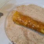 Pohovane palačinke punjene sirom i šunkom | Priprema palačinki za pohovanje | Postupak 3 | Slika 3/5