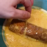 Pohovane palačinke punjene sirom i šunkom | Priprema palačinki za pohovanje | Postupak 3 | Slika 2/5