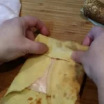 Pohovane palačinke punjene sirom i šunkom | Punjenje palačinki | Postupak 1 | Slika 4/7
