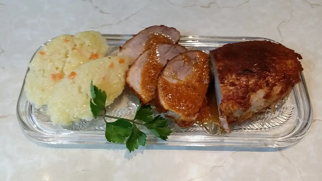 Svinjski but iz rerne 20- Istaknuta slika