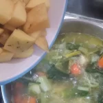 Krem čorba od praziluka | Kuvanje čorbe | Postupak 4 | Slika 3/4