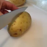 Krem čorba od praziluka | Priprema kropira i šargarepe | Postupak 2 | Slika 1/4