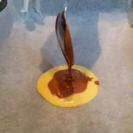 Mramorni kolač sa višnjama | Ređanje kolača | Postupak 4 | Slika 2/6