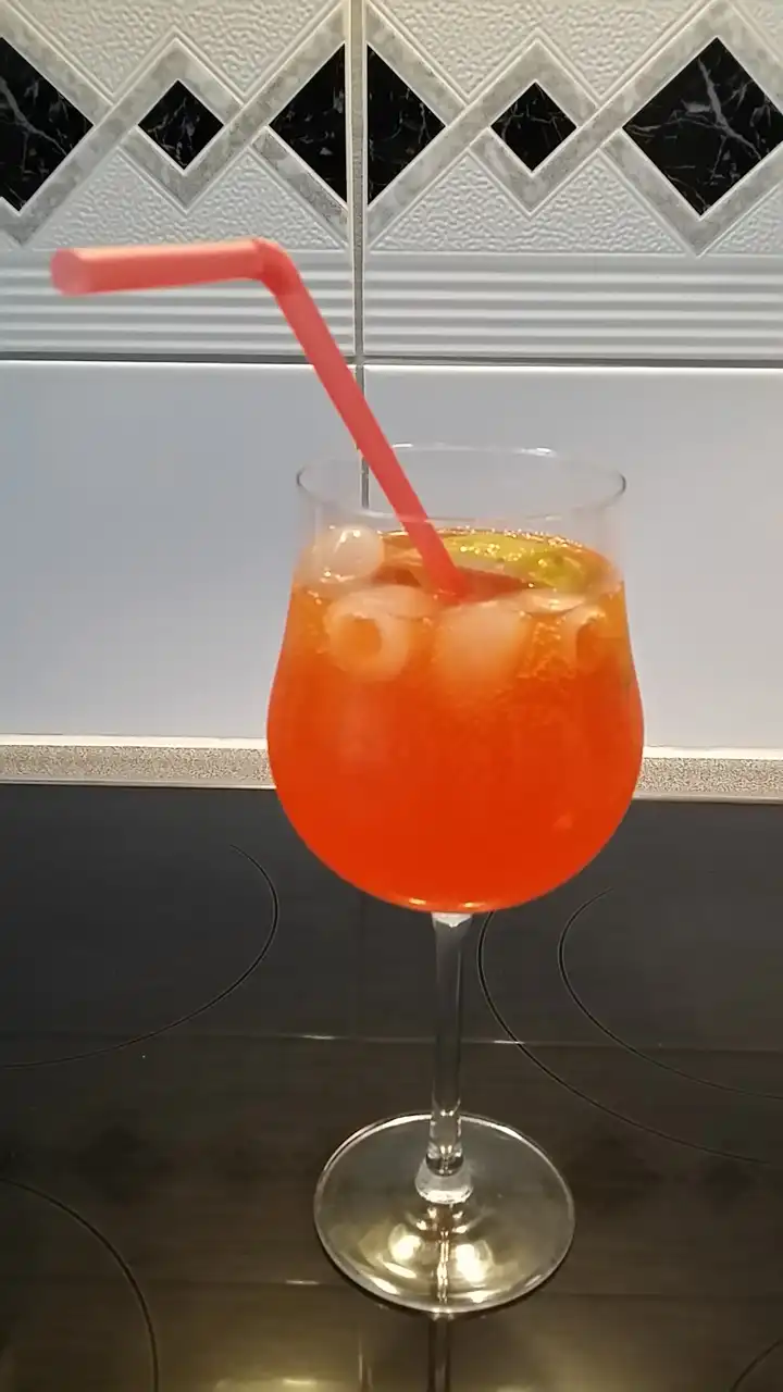 Koktel Aperitif-Bitter