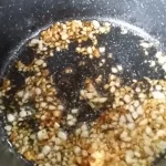 Paradajz supa sa rezancima | Priprema luka | Postupak 1 | Slika 4/4