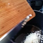 Paradajz supa sa rezancima | Priprema luka | Postupak 1 | Slika 3/4