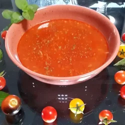 Paradajz supa sa rezancima