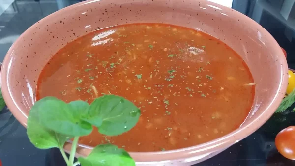 Paradajz supa sa rezancima 3 | Istaknuta slika 1/4 | Ukusna, i, izuzetno, zdrava, supa, koja, može, obogatiti, vašu, ishranu