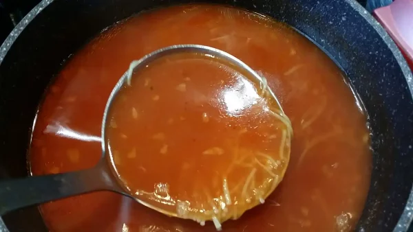 Paradajz supa sa rezancima 6 | Istaknuta slika 3/4 | Ukusna, i, izuzetno, zdrava, supa, koja, može, obogatiti, vašu, ishranu