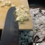 Pirinač Kazimir sa voćem | Priprema luka | Postupak 1 | Slika 5/6