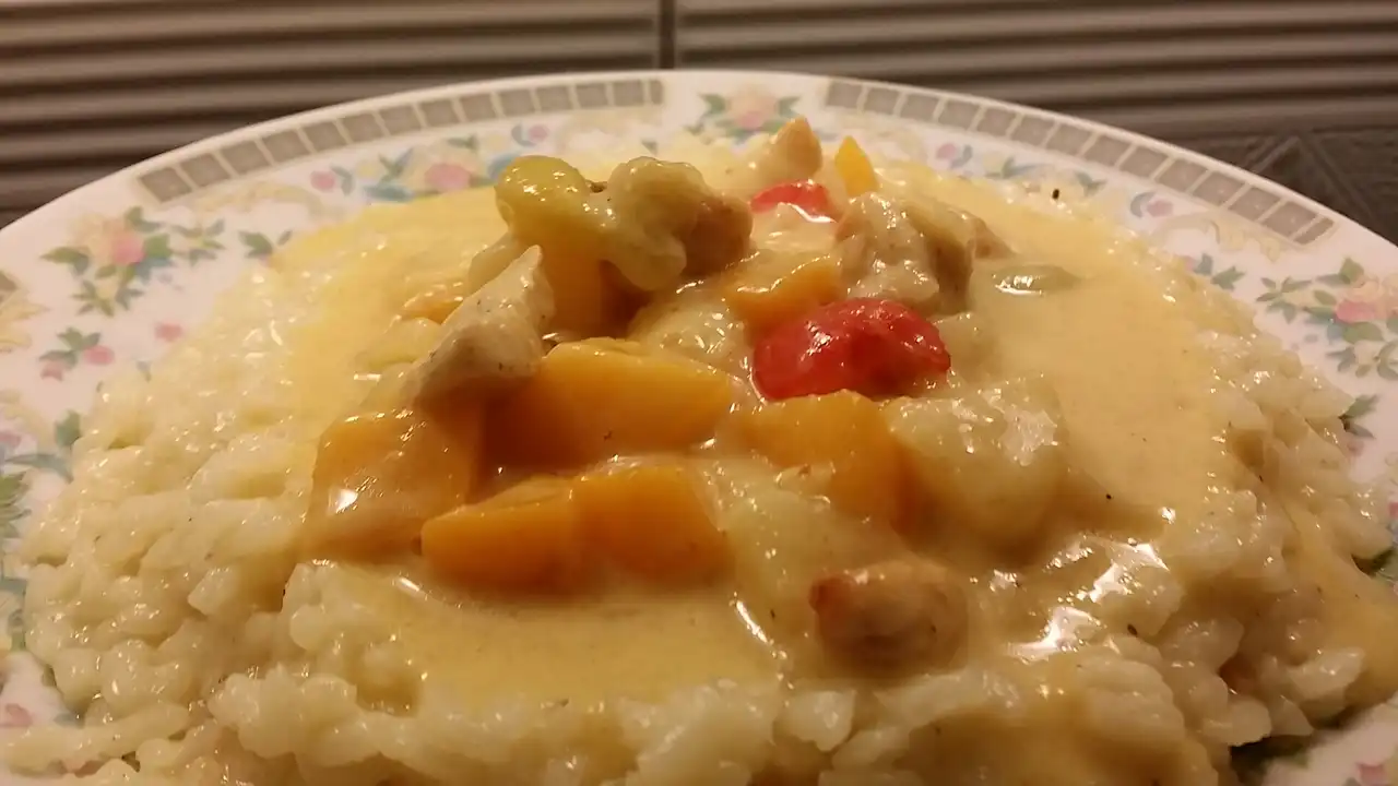 Pirinač Kazimir sa voćem- Istaknuta slika