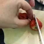 Smuti od banana i jagoda | Priprema jagoda | Postupak 2 | Slika 3/4