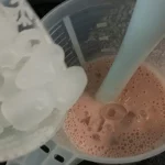 Smuti od banana i jagoda | Dodavanje ostalih sastojka | Postupak 3 | Slika 5/6