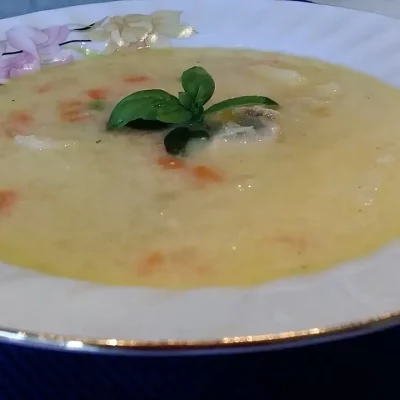 Bela čorba sa piletinom i povrćem | Serviranje | Postupak 5 | Slika 2/3