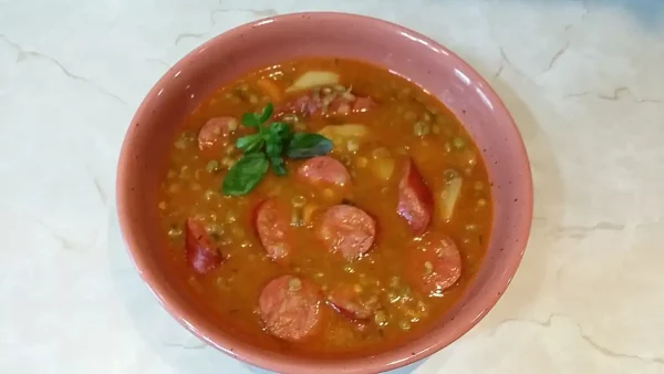 Grašak sa kobasicama 5 | Istaknuta slika 2/4 | Gusto, varivo, kao, hranljiv, obrok
