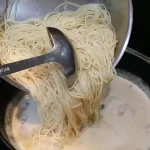 Špageti a la karbonara | Dodavanje ostalih namirnica | Postupak 4 | Slika 4/8