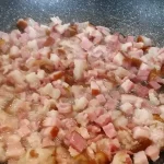 Špageti a la karbonara | Dinstanje namirnica | Postupak 3 | Slika 2/6