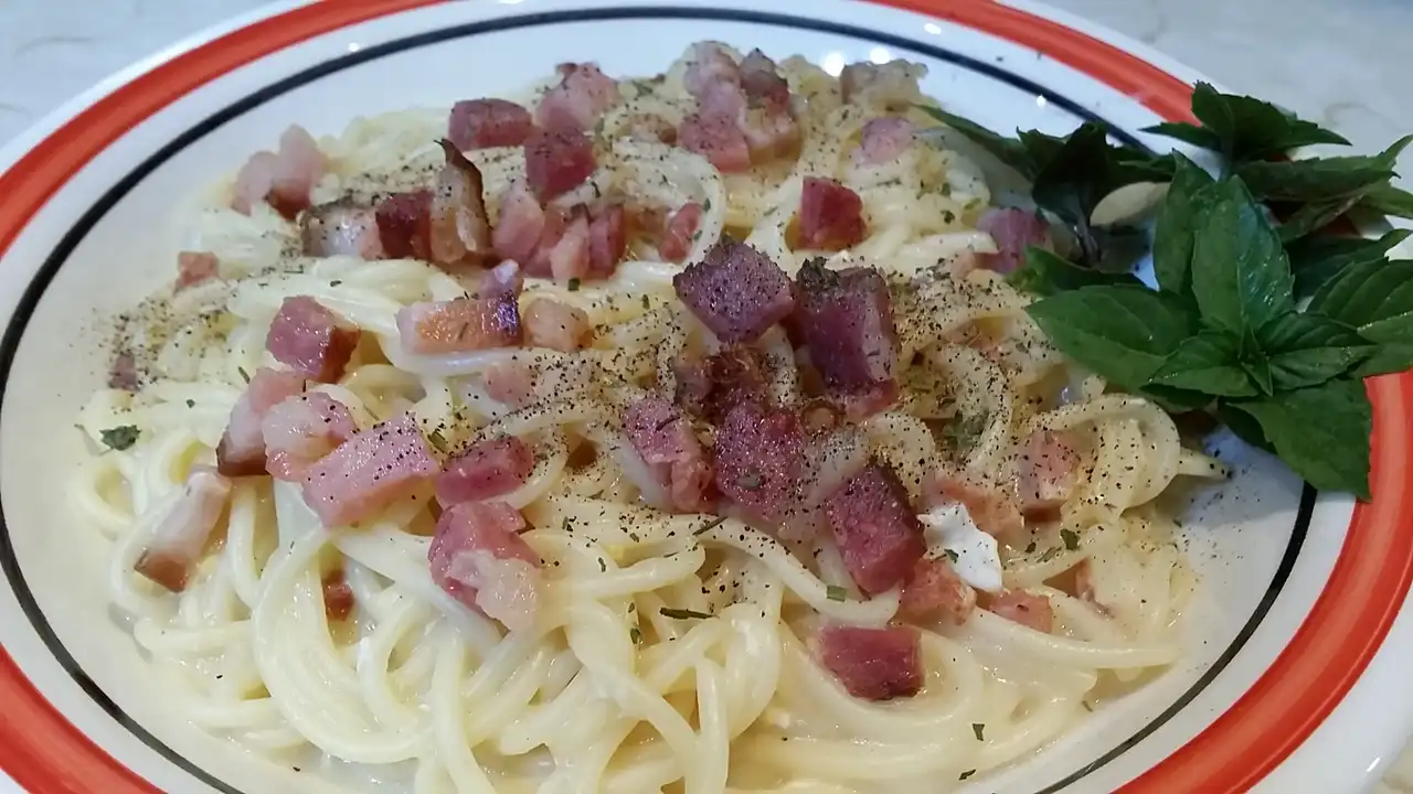 Špageti a la karbonara- Istaknuta slika