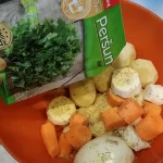 Pečeni svinjski but sa povrćem | Priprema povrća | Postupak 4 | Slika 7/8