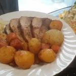 Pečeni svinjski but sa povrćem | Serviranje  | Postupak 6 | Slika 4/4