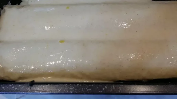 Pita sa grizom i limunom 11 | Istaknuta slika 3/4 | Lagana, i, sočna, tekstura, sa, osvežavajućim, ukusom, limuna