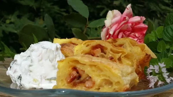 Rolovana seljačka pita sa piletinom 2 | Istaknuta slika 1/4 | Praktična, užina, iz, seoskog, doma, savršeno, rešenje, za, poneti