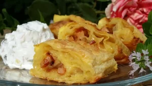 Rolovana seljačka pita sa piletinom