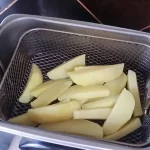 Domaći krompir iz friteze | Pečenje krompira | Postupak 2 | Slika 2/4