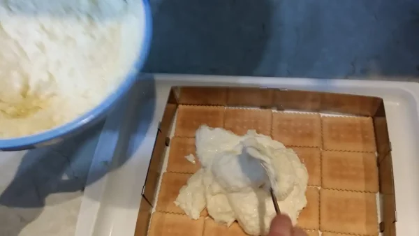 Kokosov oblak kolač 13 | Istaknuta slika 3/4 | Nežni, kolač, od, kokosa, pudinga, od, vanile, i, petit, keksa, osećaj, kao, u, oblacima