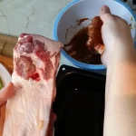 Svinjska rebra iz rerne | Mariniranje mesa | Postupak 2 | Slika 2/7