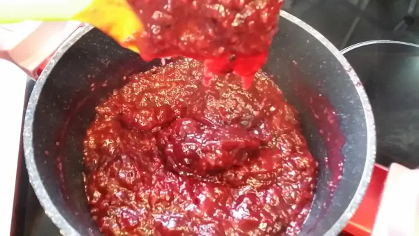 Šumska vila kolač | 3/4 Šumska vila kolač 20 | Istaknuta slika 3/4 | Kocka, crvenih, plodova, šume, akcent, ukusa, prirode