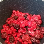 Šumska vila kolač | Priprema voćnog fila | Postupak 3 | Slika 1/11