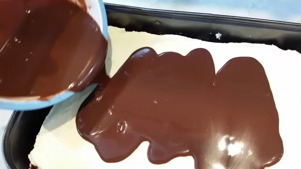 Šumska vila kolač | 2/4 Šumska vila kolač 4 | Istaknuta slika 2/4 | Kocka, crvenih, plodova, šume, akcent, ukusa, prirode