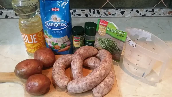 Domaće kobasice sa pekarskim krompirom 2 | Istaknuta slika 4/4 | Idealna, garnitura, za, savršen, ručak