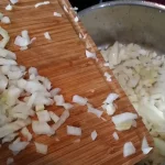 Gulaš od svinjetine | Dinstanje povrća | Postupak 2 | Slika 1/5