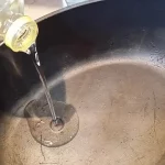 Svinjska kolenica sa povrćem iz rerne | Priprema kolenice i povrća za pečenje | Postupak 4 | Slika 4/12