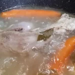 Svinjska kolenica sa povrćem iz rerne | Priprema kolenice i povrća za pečenje | Postupak 4 | Slika 1/12