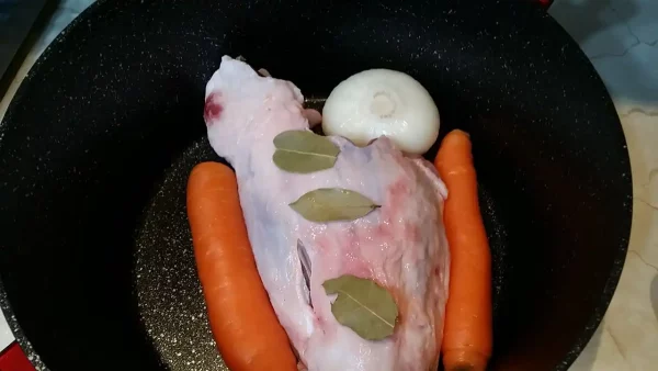 Svinjska kolenica sa povrćem iz rerne 42 | Istaknuta slika 3/4 | Meso, koje, će, vas, naterati, da, zaboravite, na, sve, dijete