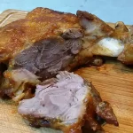 Svinjska kolenica sa povrćem iz rerne | Serviranje  | Postupak 6 | Slika 2/5