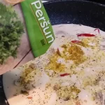 Svinjski medaljoni u sosu od pečuraka | finalni deo sos | Postupak 4 | Slika 4/4