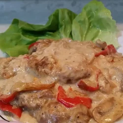 Svinjski medaljoni u sosu od pečuraka